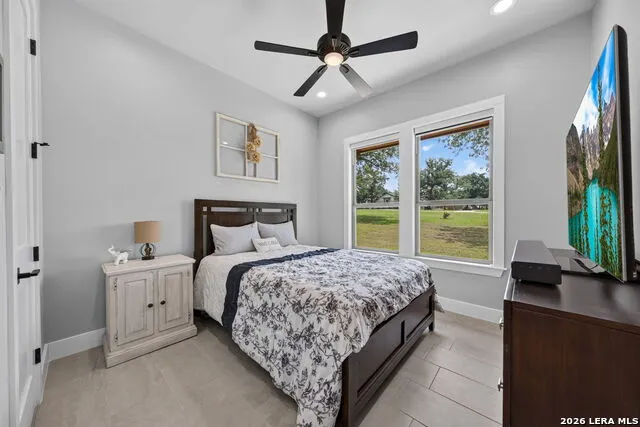 113 Hondo Vista La Vernia, TX 78121