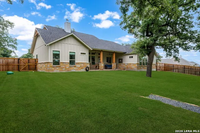 113 Hondo Vista La Vernia, TX 78121