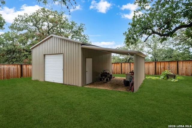 113 Hondo Vista La Vernia, TX 78121