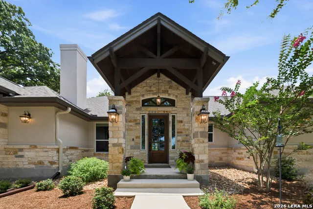 125 TRANQUILITY DR La Vernia, TX 78121