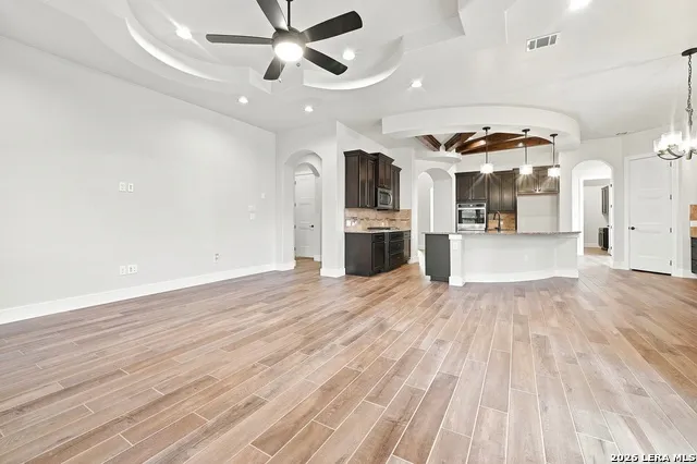 3587 King Ter Bulverde, TX 78163