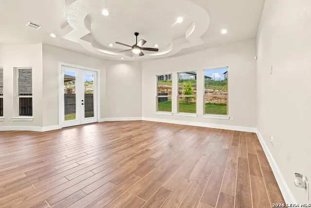 3587 King Ter Bulverde, TX 78163