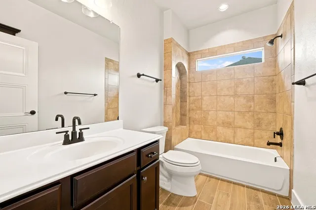 3587 King Ter Bulverde, TX 78163