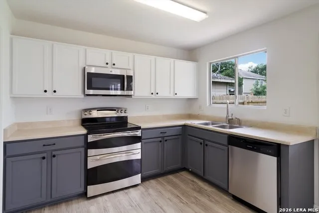 7827 Oakdale Park San Antonio, TX 78254