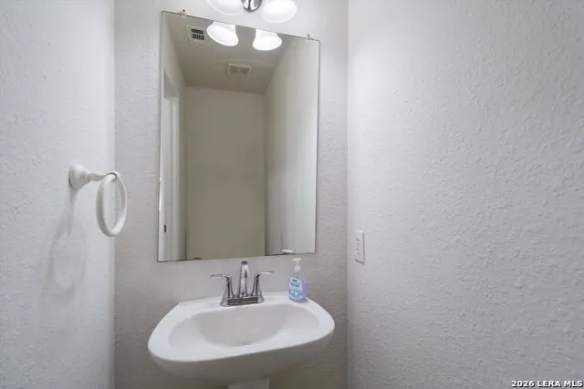 7827 Oakdale Park San Antonio, TX 78254