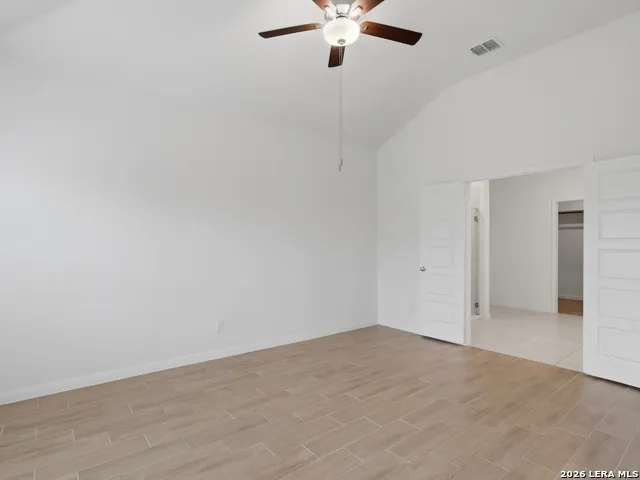 132 RENO TRL Floresville, TX 78114