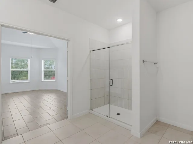 132 RENO TRL Floresville, TX 78114