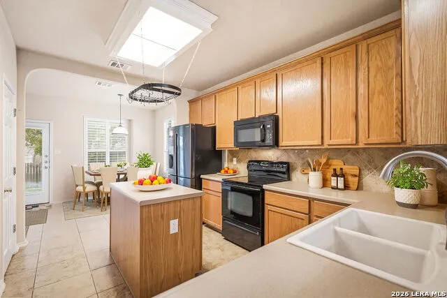 544 Foxford Run Schertz, TX 78108