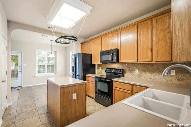 544 Foxford Run Schertz, TX 78108
