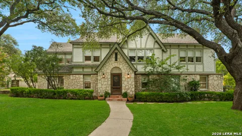 137 PARK DR