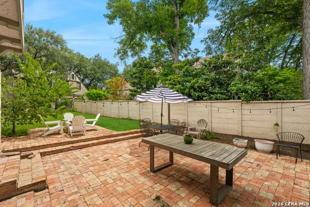 137 PARK DR Olmos Park, TX 78212