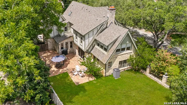137 PARK DR Olmos Park, TX 78212
