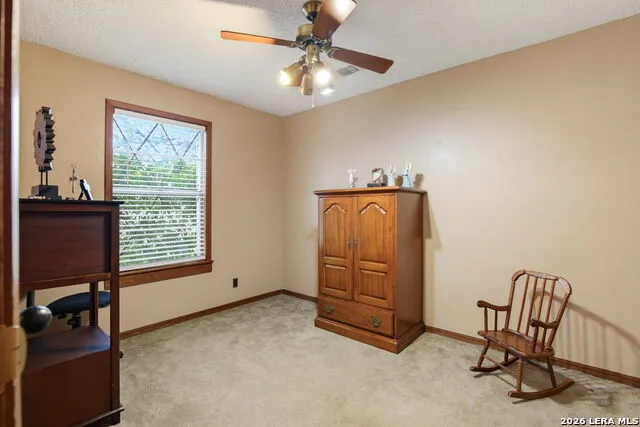 12591 LAVERNIA RD St Hedwig, TX 78152