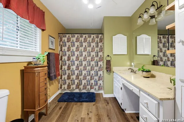 12591 LAVERNIA RD St Hedwig, TX 78152
