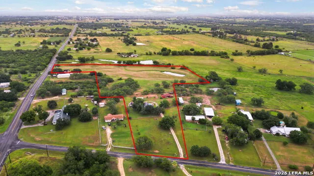 12591 LAVERNIA RD St Hedwig, TX 78152