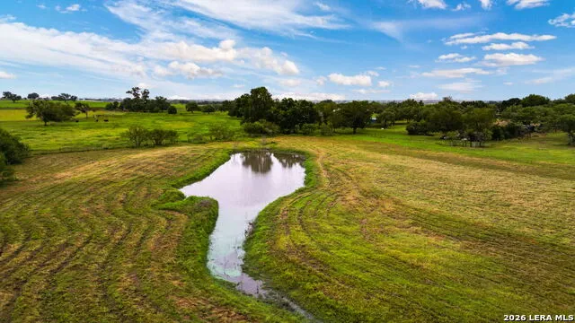 12591 LAVERNIA RD St Hedwig, TX 78152