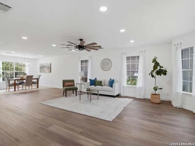 1687 Fir Cir Schertz, TX 78154