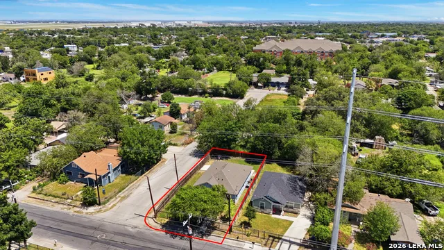 3215 Pitluk Ave San Antonio, TX 78211