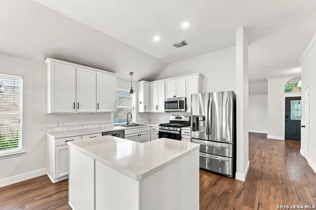 4717 WINDY RDG Schertz, TX 78154