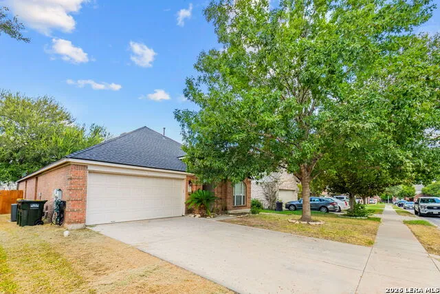 4717 WINDY RDG Schertz, TX 78154