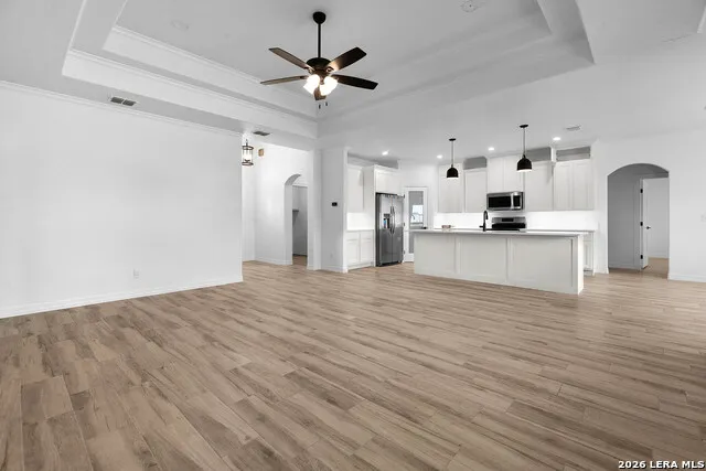 112 Rustic Woods Marion, TX 78124