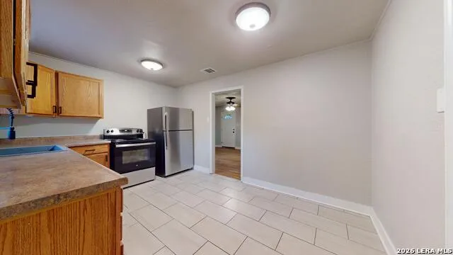 407 1ST ST Schertz, TX 78154