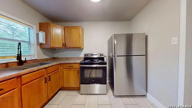 407 1ST ST Schertz, TX 78154