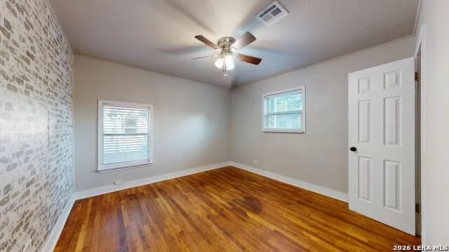 407 1ST ST Schertz, TX 78154