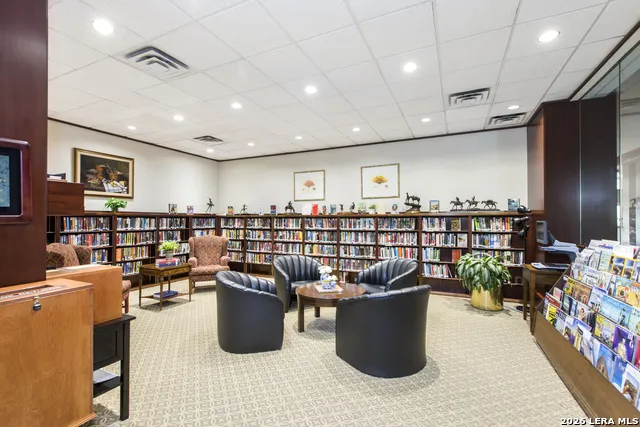 1 TOWERS PARK LN #213 San Antonio, TX 78209