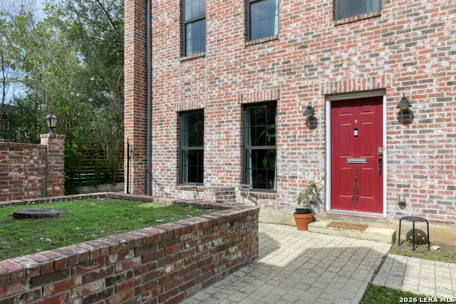 1180 GARRATY RD #9 San Antonio, TX 78209