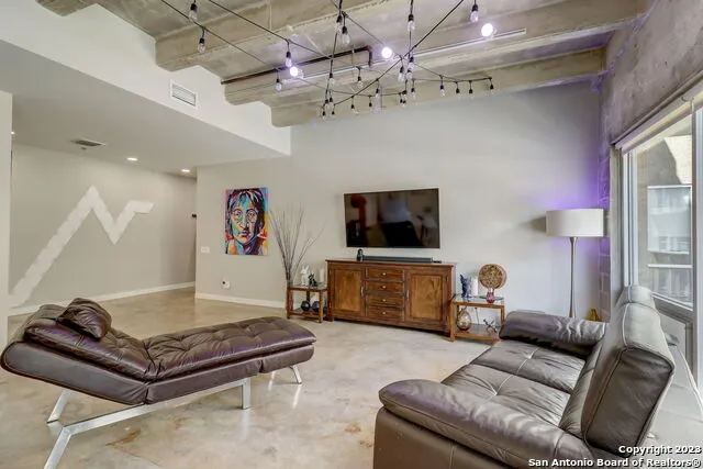 1115 S ALAMO ST #2307 San Antonio, TX 78210