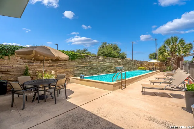 1401 S Flores #308 San Antonio, TX 78204
