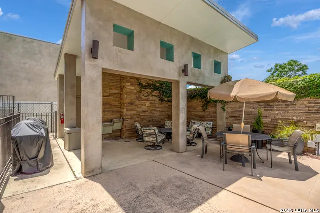 1401 S Flores #308 San Antonio, TX 78204