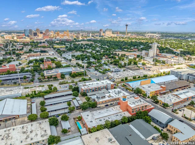 1401 S Flores #308 San Antonio, TX 78204