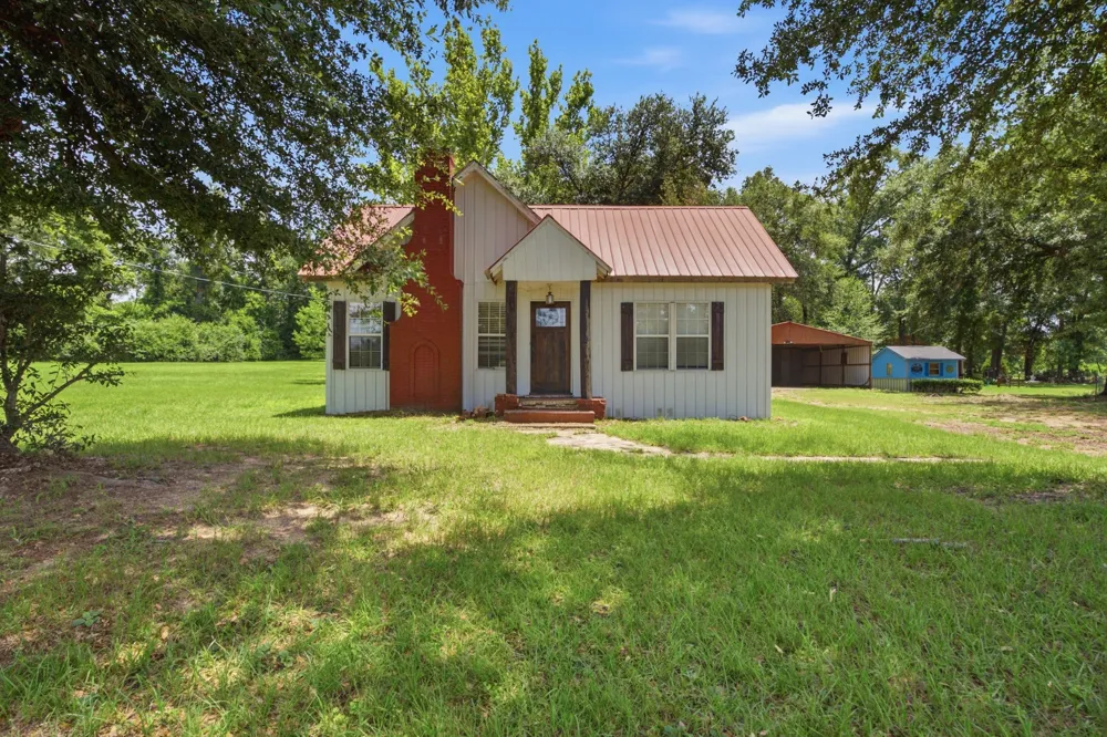 506 E Longview Street Arp, TX 75750