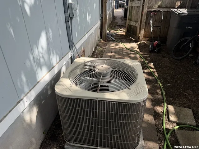 325 Sims San Antonio, TX 78225