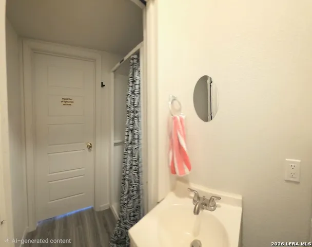 1211 Gladstone San Antonio, TX 78225