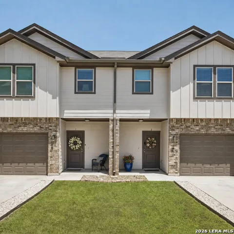 2706 Lake Louise