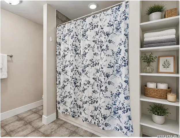 2706 Lake Louise San Antonio, TX 78228