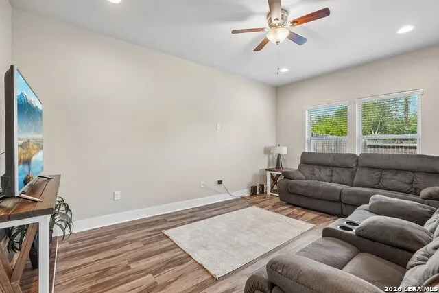 2706 Lake Louise San Antonio, TX 78228