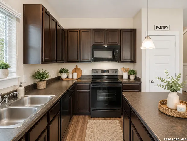 2706 Lake Louise San Antonio, TX 78228