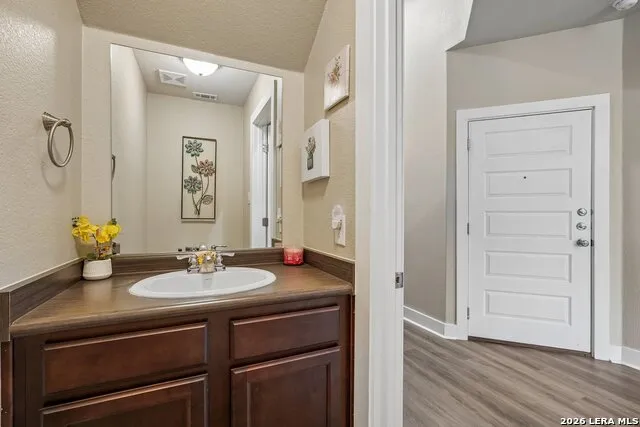 2706 Lake Louise San Antonio, TX 78228