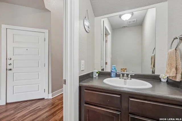 2706 Lake Louise San Antonio, TX 78228