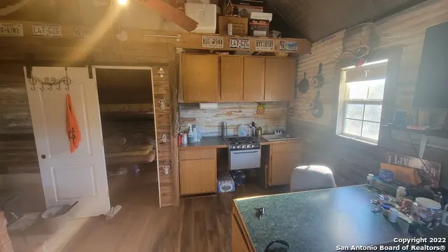 500 PRIVATE ROAD 3340 Sabinal, TX 78881