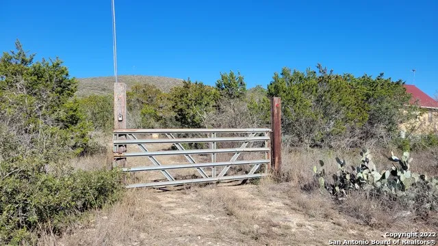 500 PRIVATE ROAD 3340 Sabinal, TX 78881