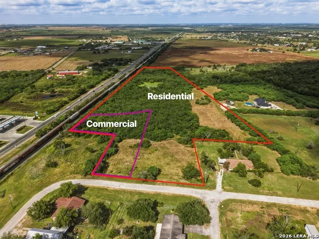 00 N Beyer Marion, TX 78124