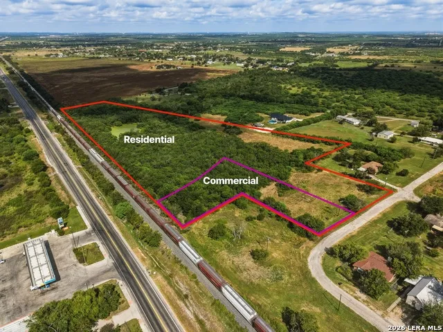 00 N Beyer Marion, TX 78124