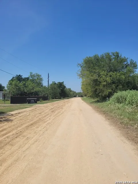 754 County Road 6843 Lytle, TX 78052
