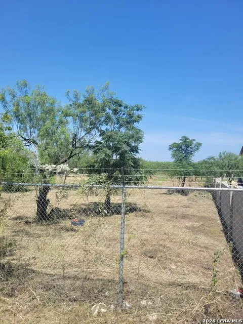 754 County Road 6843 Lytle, TX 78052