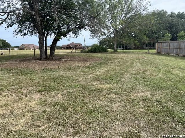 1725 Sudberg Seguin, TX 78155